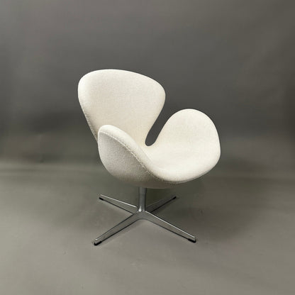 Fritz Hansen Swan Chair hellbeige