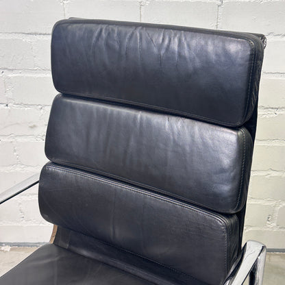 Vitra EA 219 Leder schwarz Chrom (B-Ware)