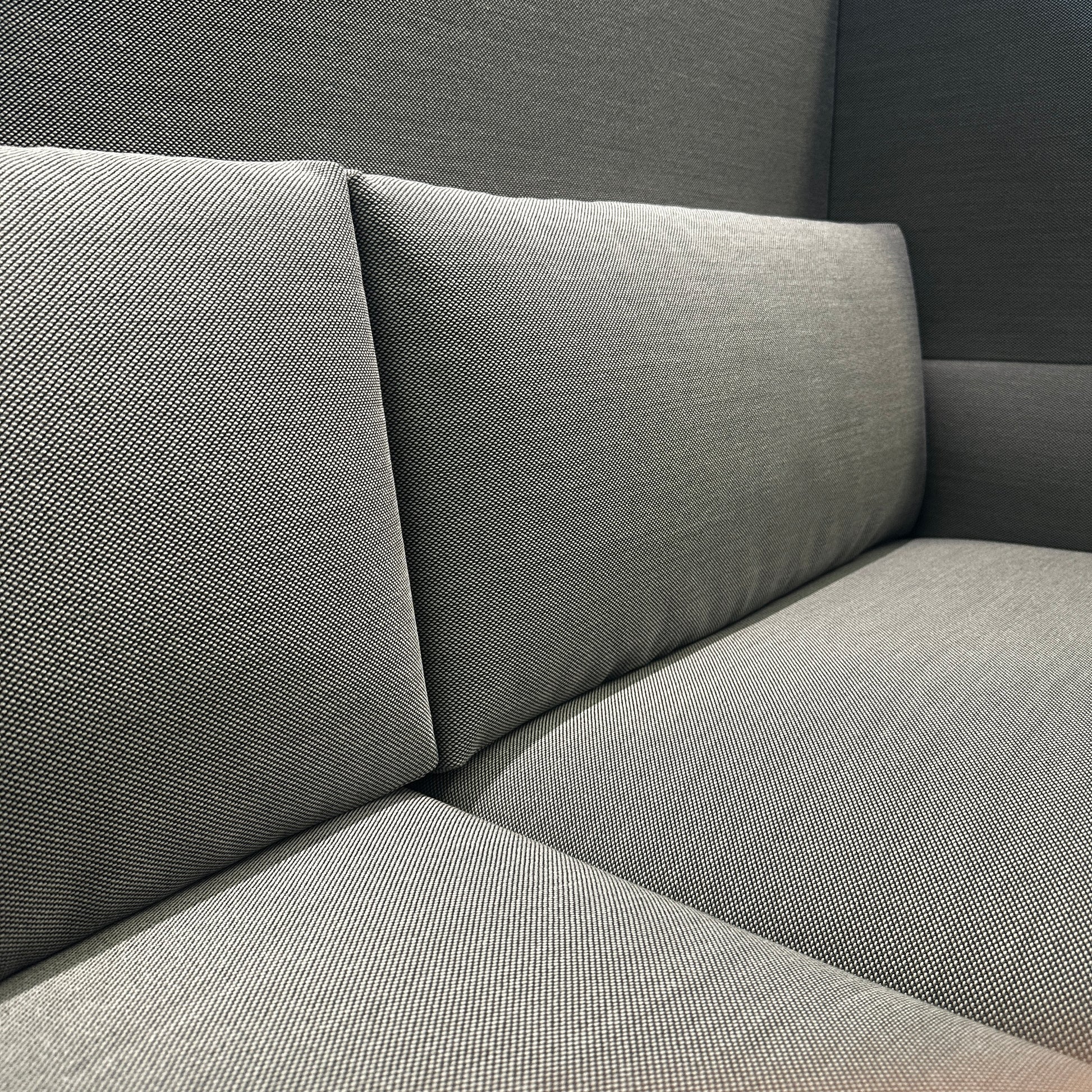 Muuto Outline Highback Sofa 2-Sitzer