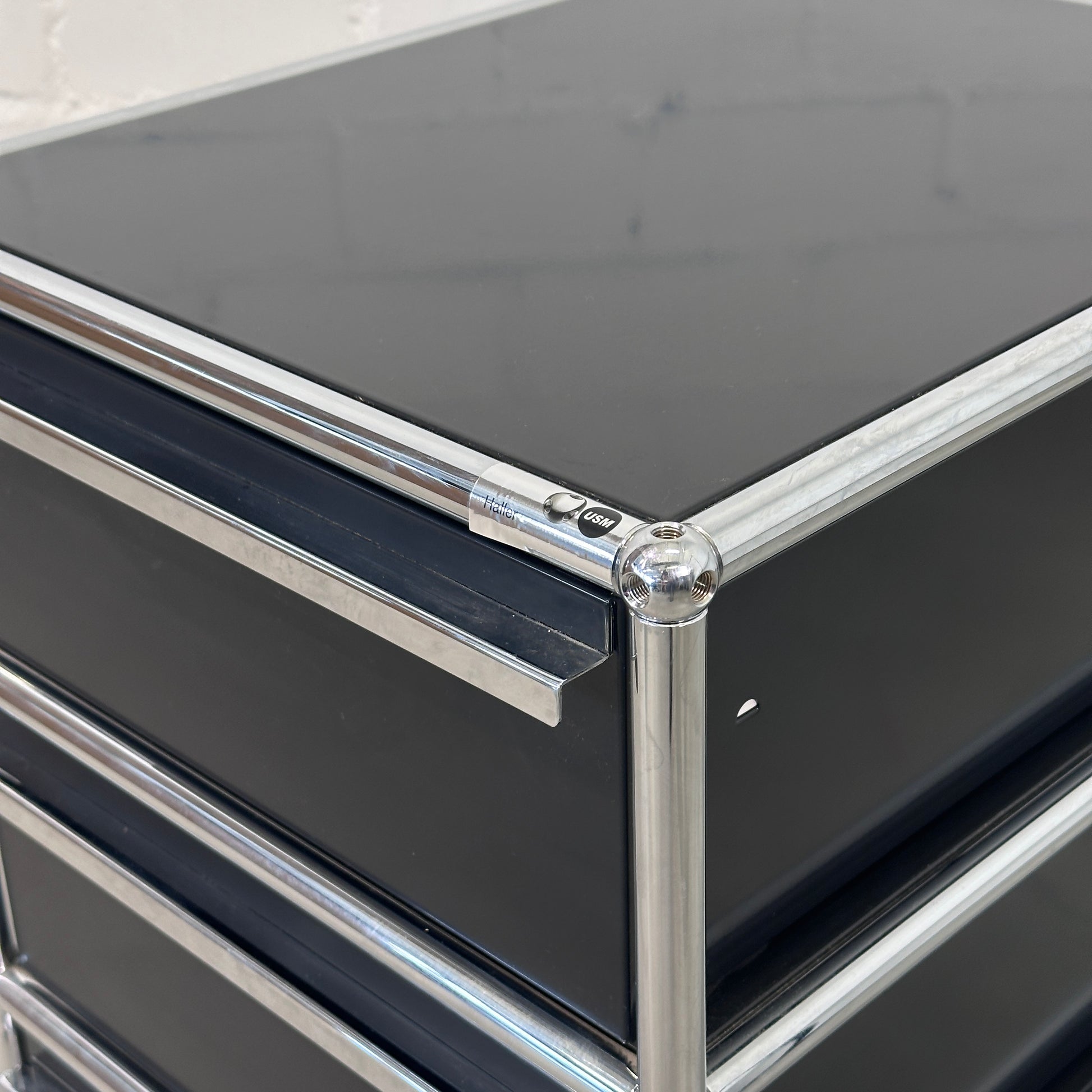 USM Haller Rollcontainer Schwarz 3 Auszüge [AKTION -50€ ➜ GWG<800€]