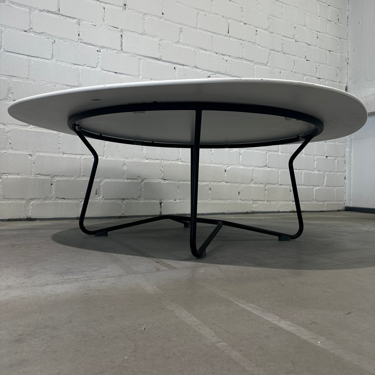 Alias Salon-Couchtisch rund
