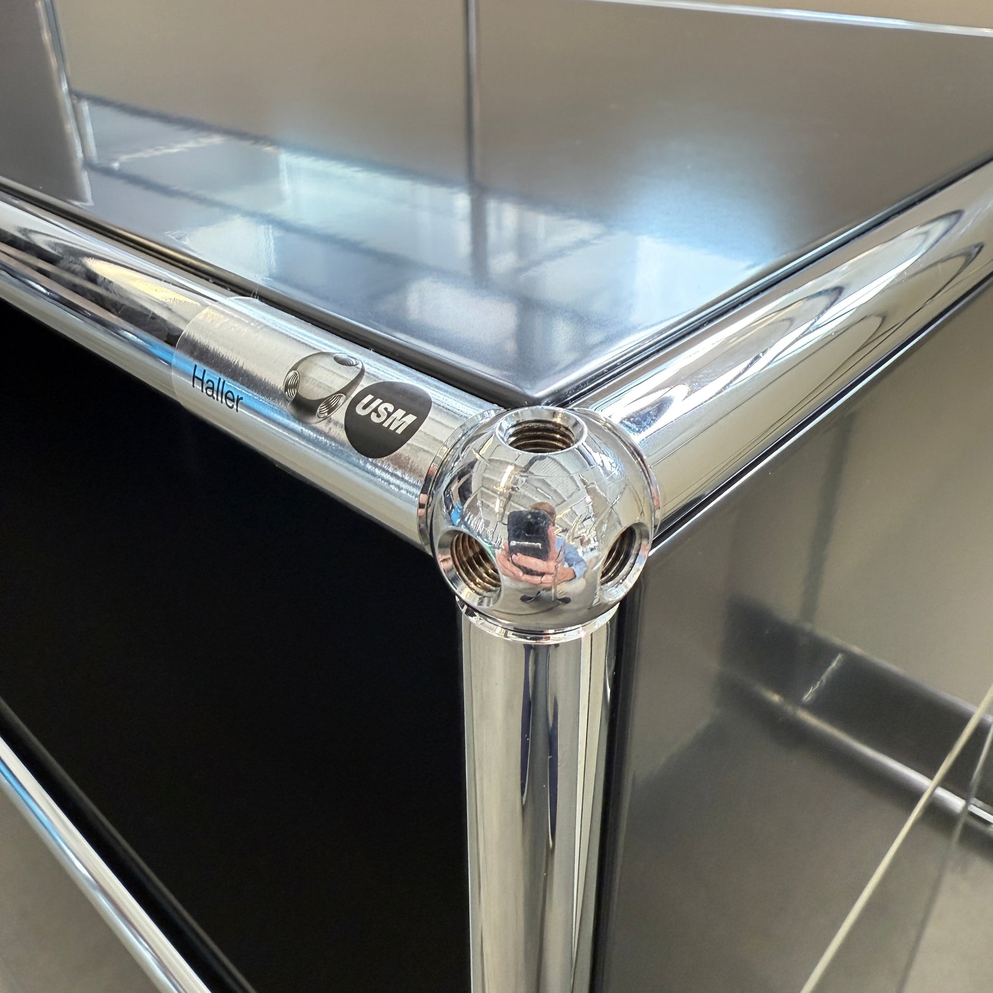 USM Haller Sideboard 2x2 schwarz 2 Klappen