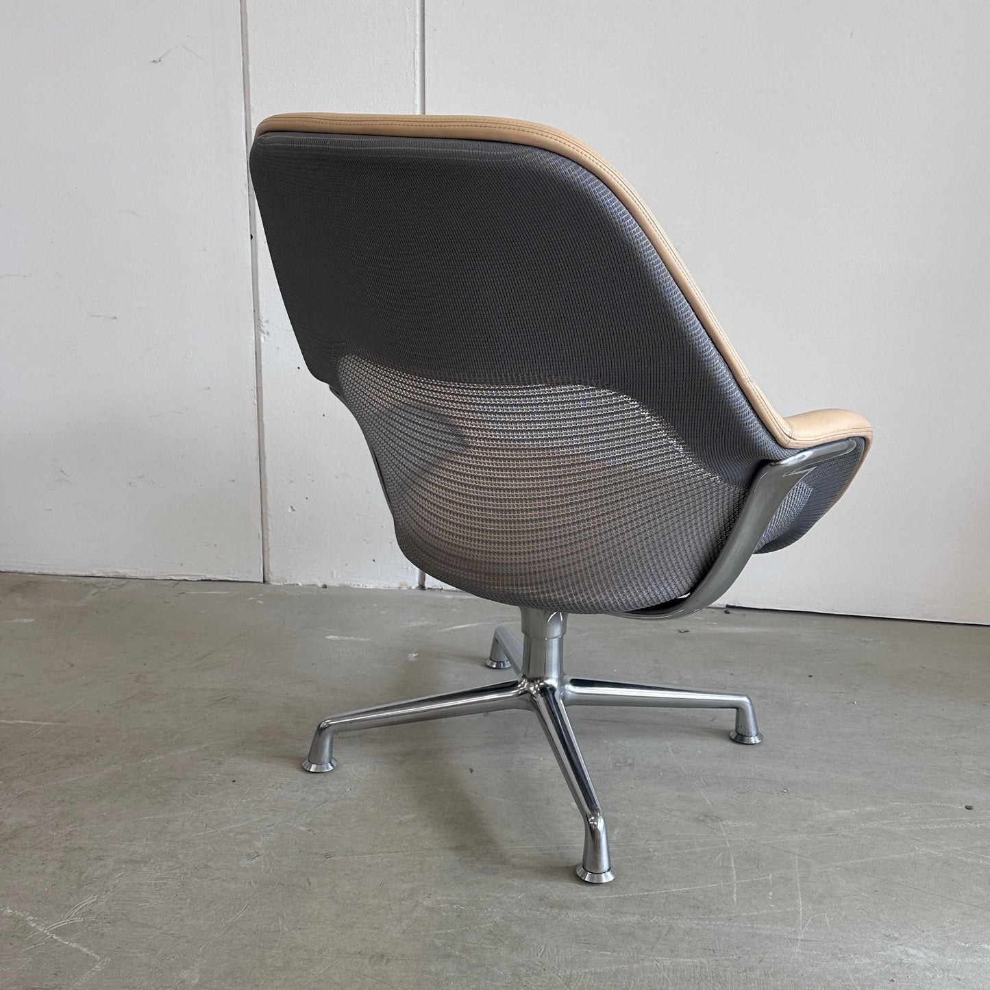 Coalesse SW_1 Lounge & Conference Chair Leder [AKTION -1.000€]