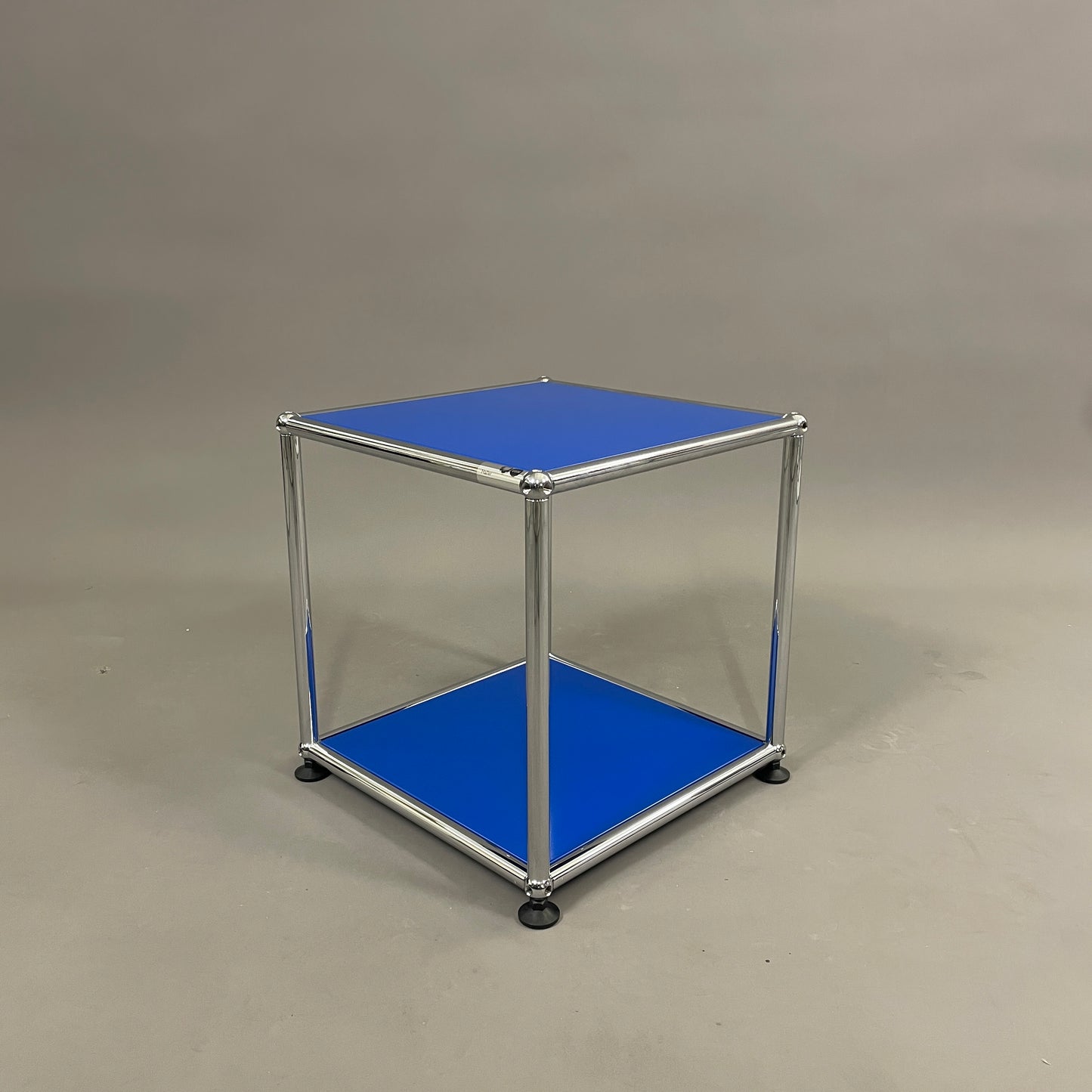 USM Haller Beistelltisch 35x35 cm [versch. Farben]