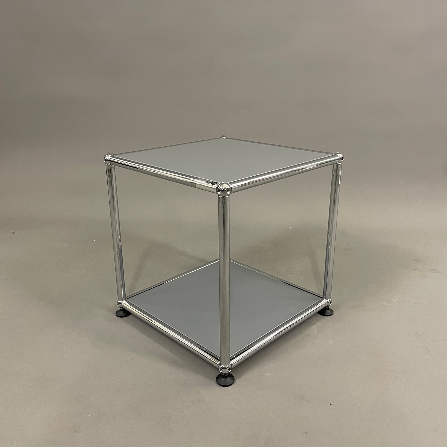 USM Haller Beistelltisch 35x35 cm [versch. Farben]