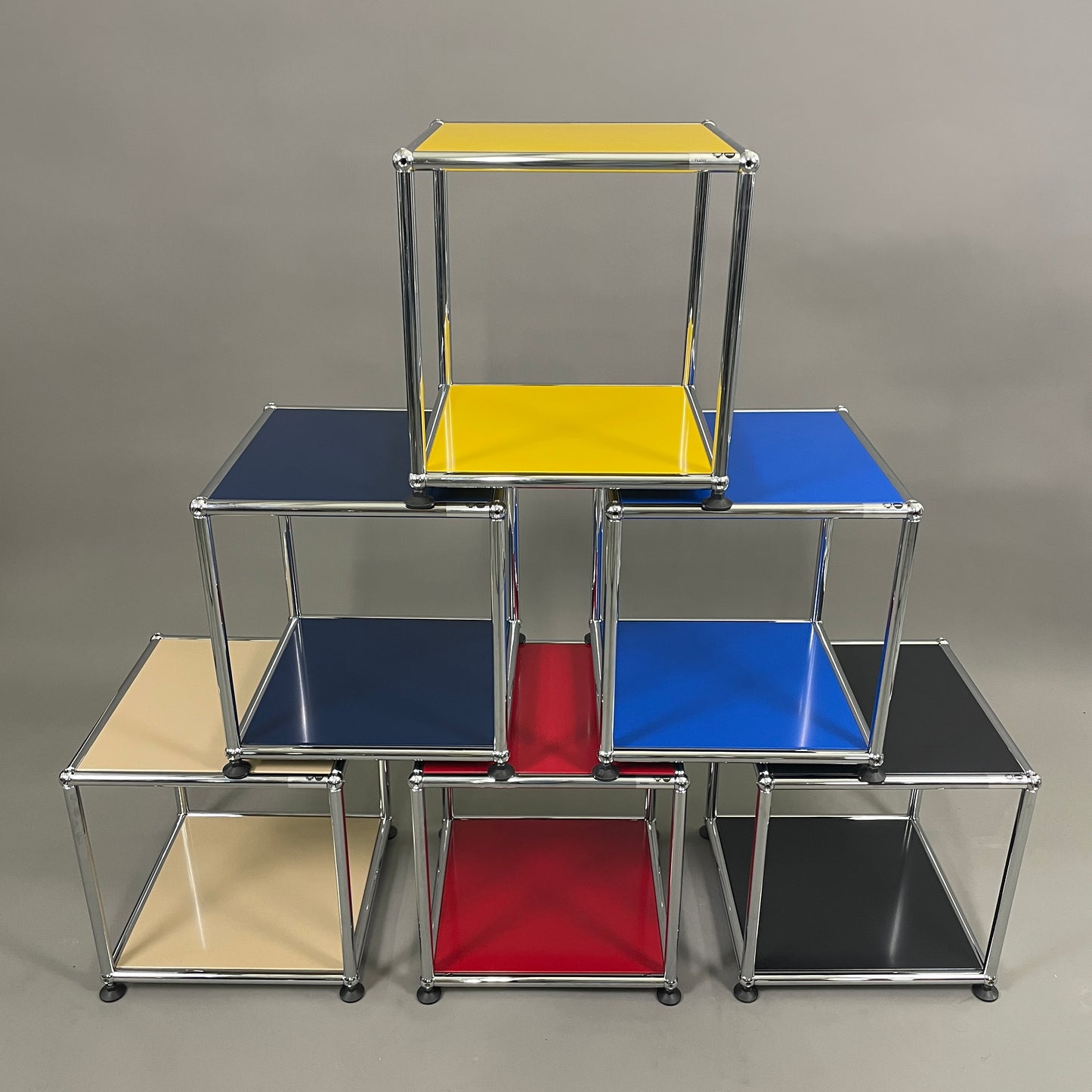 USM Haller Beistelltisch 35x35 cm [versch. Farben]