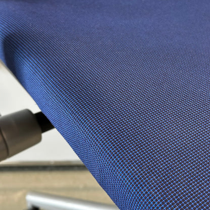 Steelcase Please blau