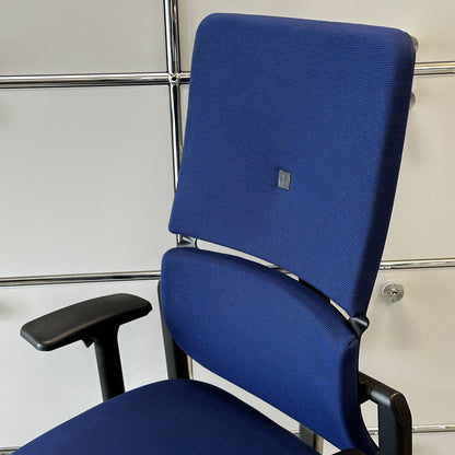 Steelcase Please blau