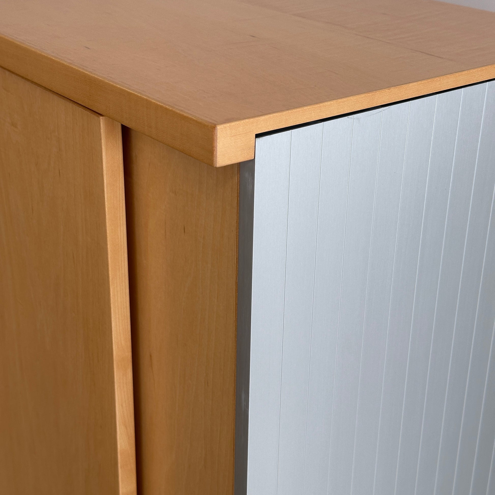 Vitra Spatio Highboard Buche