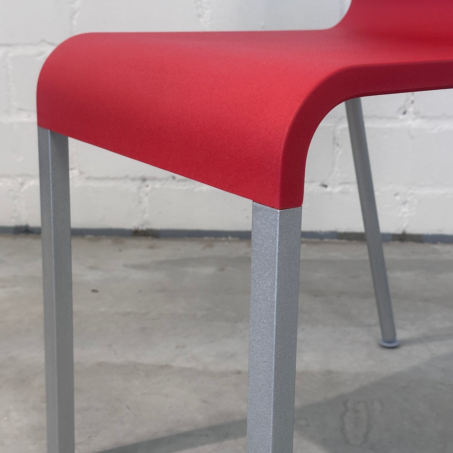 Vitra .03 Besucherstuhl rot