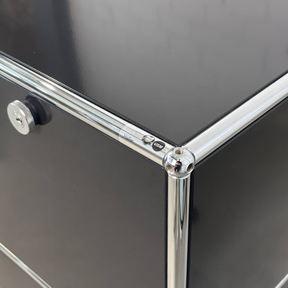 USM Haller Vitrine 3x2 schwarz mit Glas