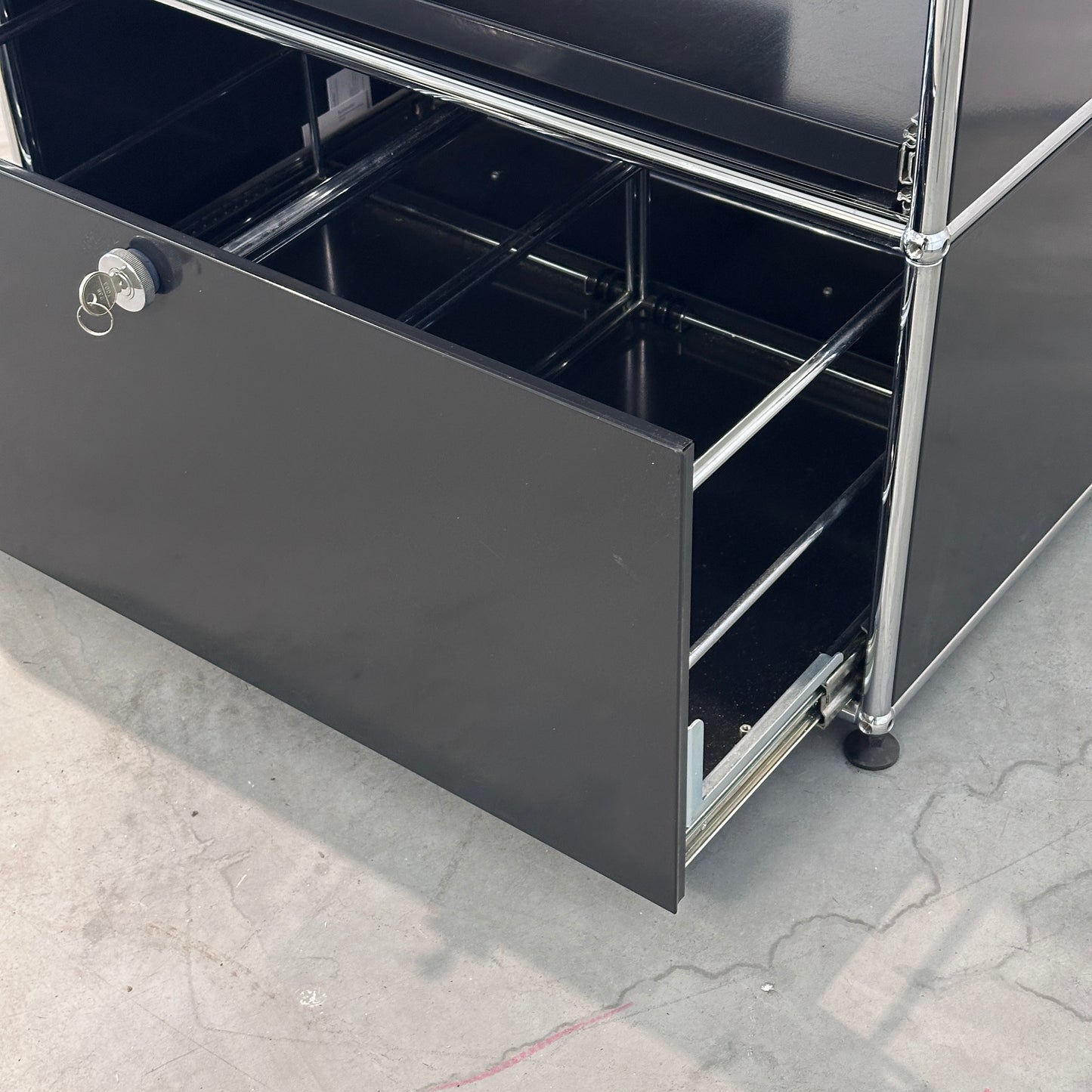 USM Haller Sideboard / Kaffeebar schwarz