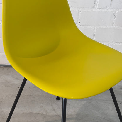 Vitra DSX Plastic Sidechair gelb