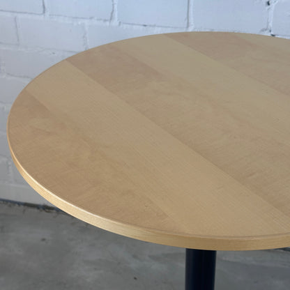 Vitra Bistro Standup Table Eiche / schwarz