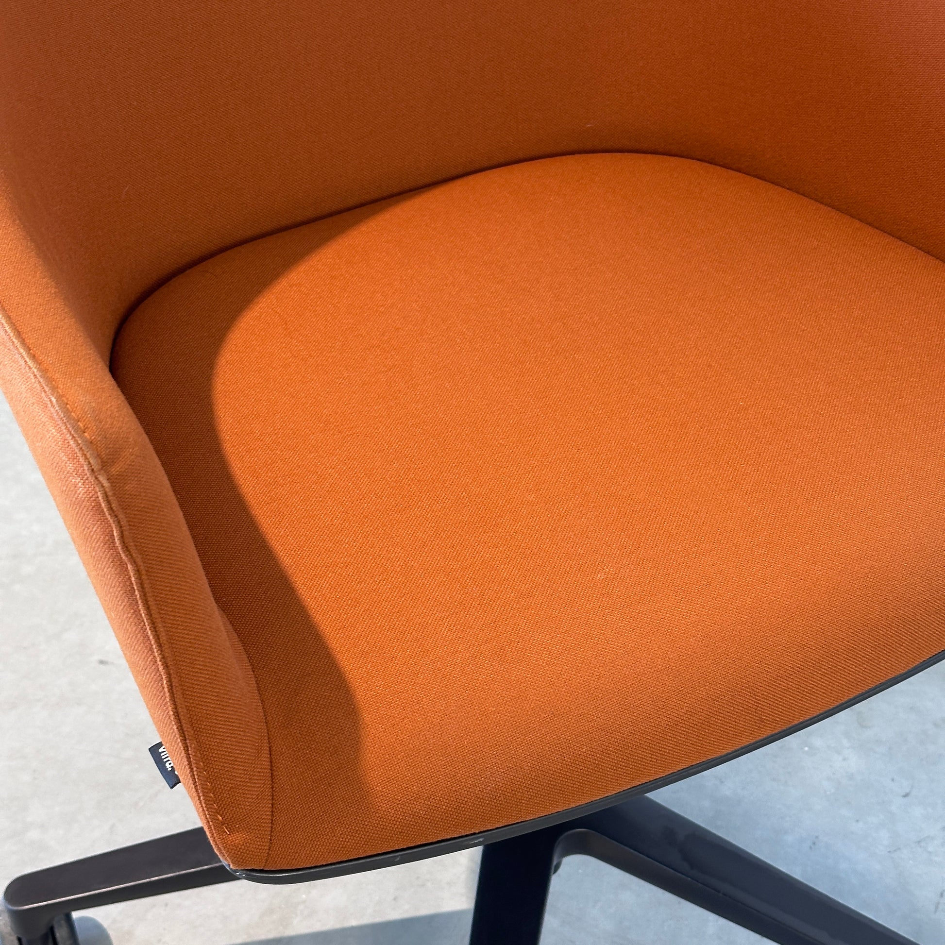 Vitra Softshell Chair orange