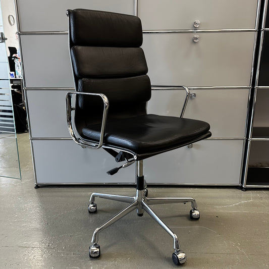 Vitra EA 219 Soft Pad Chair Leder schwarz