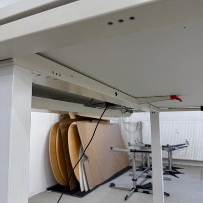 LOG Schreibtisch 200x100cm (elektr. höhenverst.) [AKTION -300€]