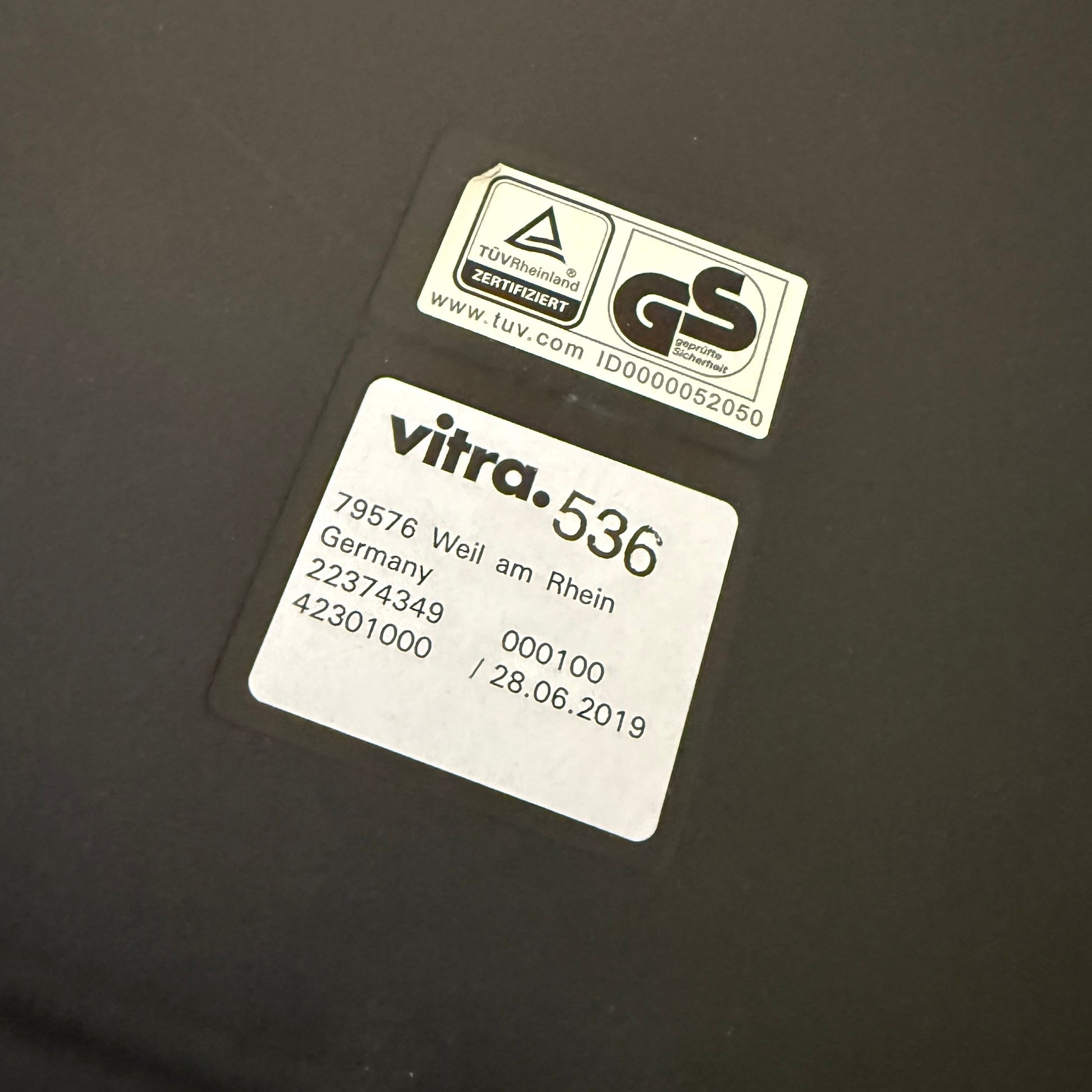 Vitra Softshell Side Chair schwarz/beige