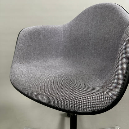 Vitra PACC Plastic Arm Chair grau