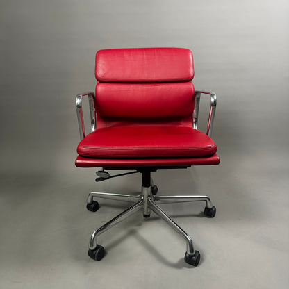 Vitra EA 217 Leder rot