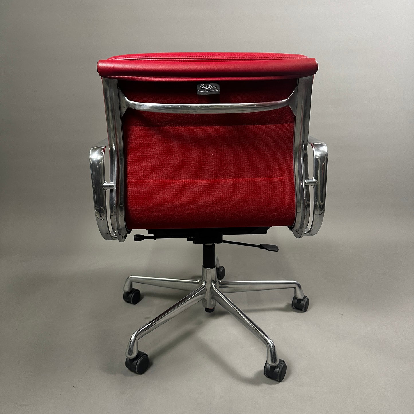 Vitra EA 217 Leder rot