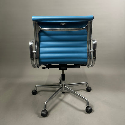 Vitra EA 117 Vinyl blau