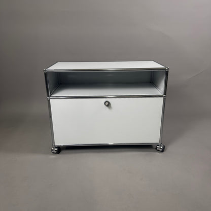 USM Haller Sideboard / Beistellschrank lichtgrau