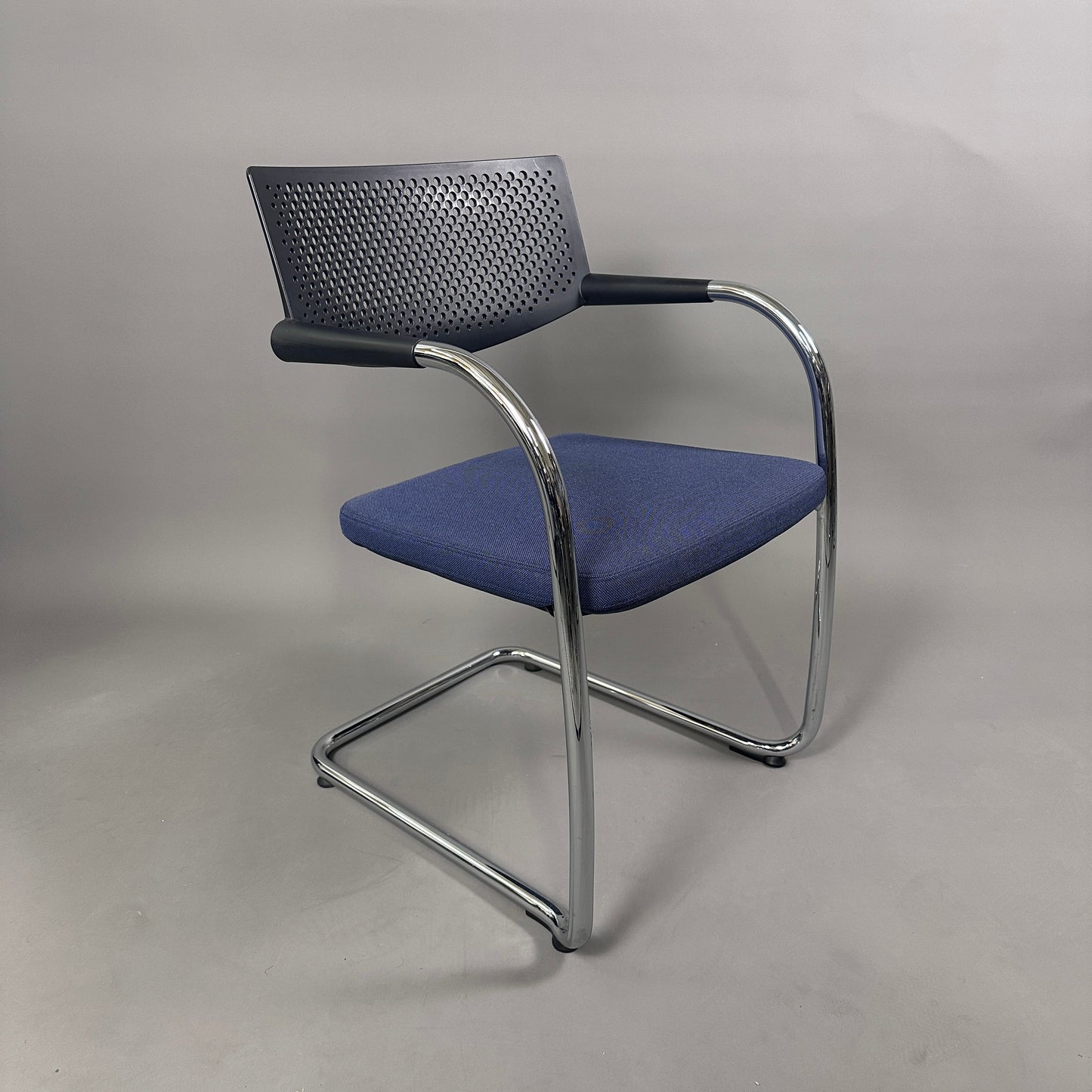 Vitra Visavis 2 schwarz/blau