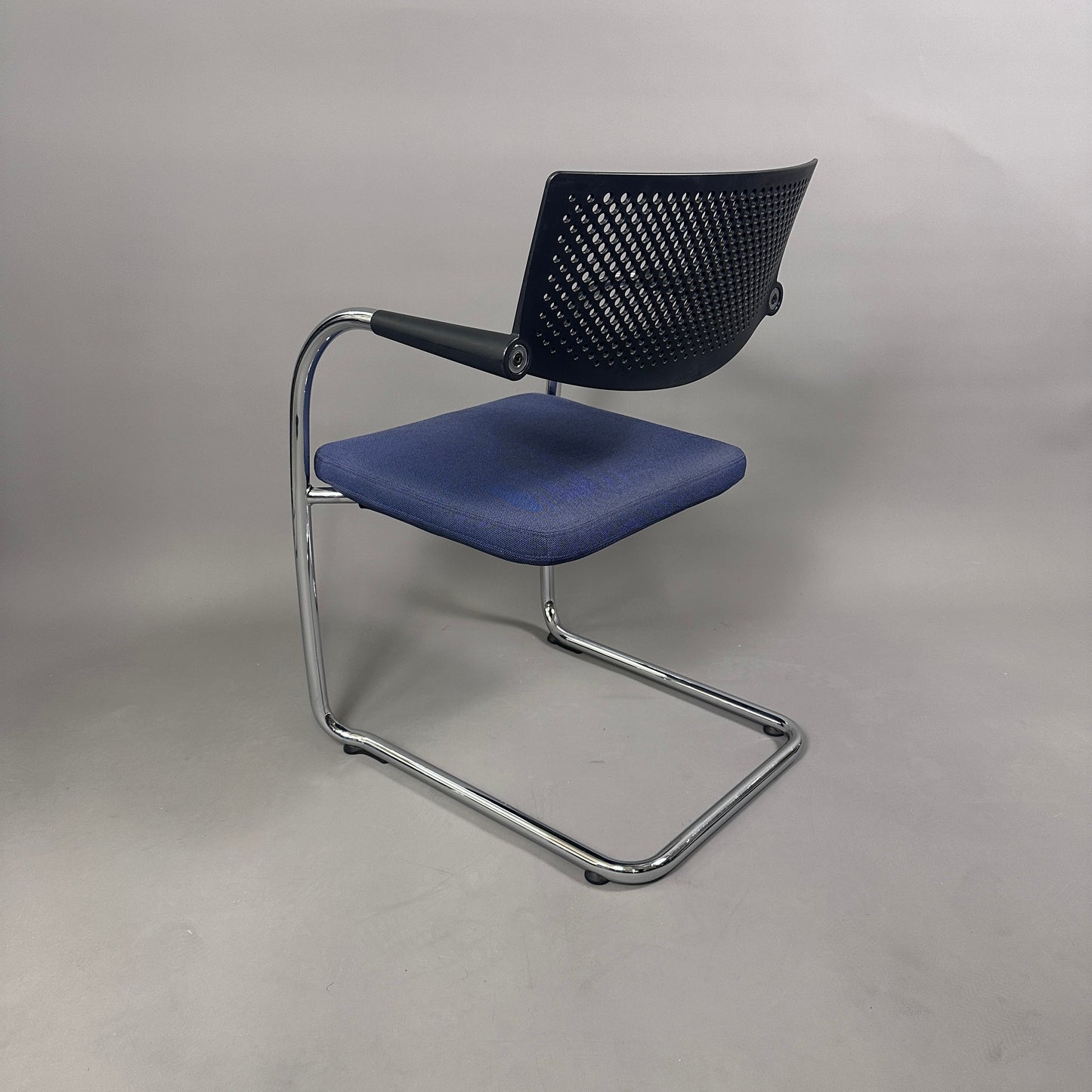 Vitra Visavis 2 schwarz/blau