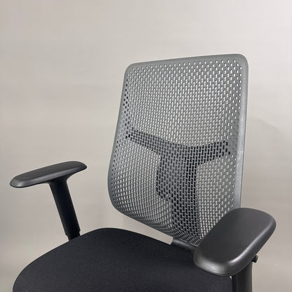 Herman Miller Verus Triflex