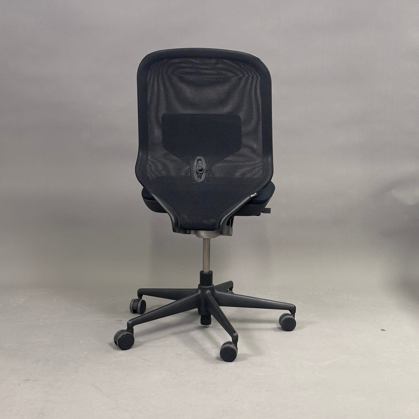 Vitra Meda Pro (ohne Armlehnen) [AKTION -50%]