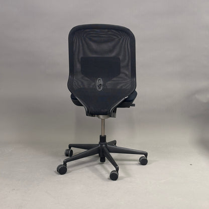 Vitra Meda Pro (ohne Armlehnen) [AKTION -50%]