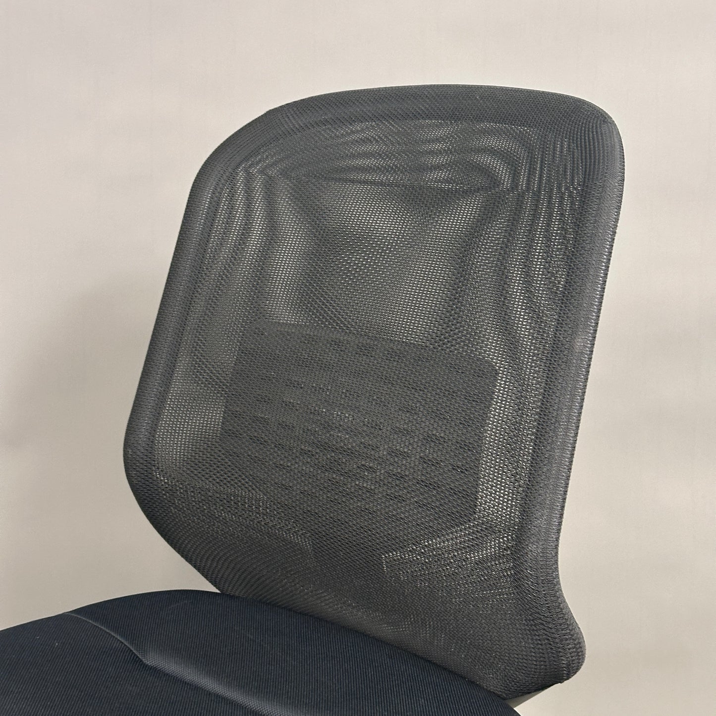 Vitra Meda Pro (ohne Armlehnen) [AKTION -50%]
