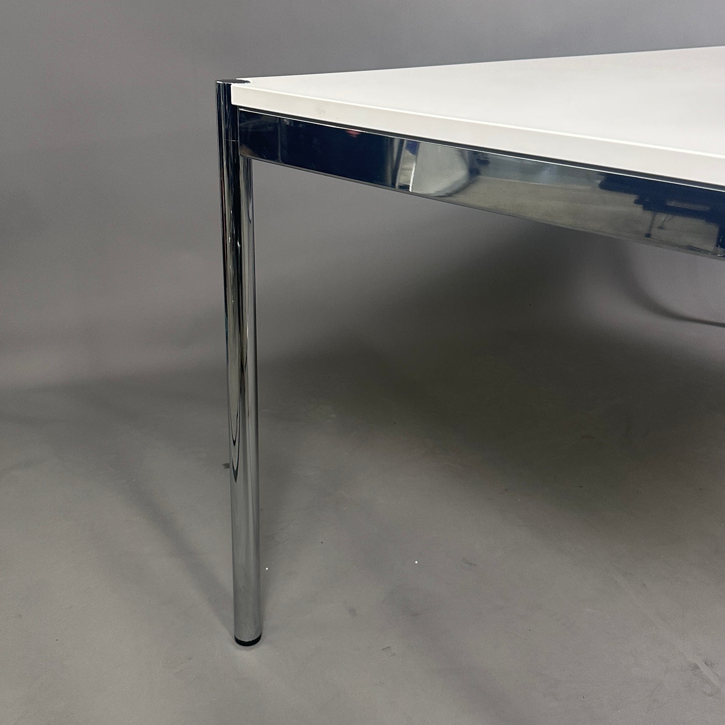 USM Haller Tisch 175x75cm reinweiß