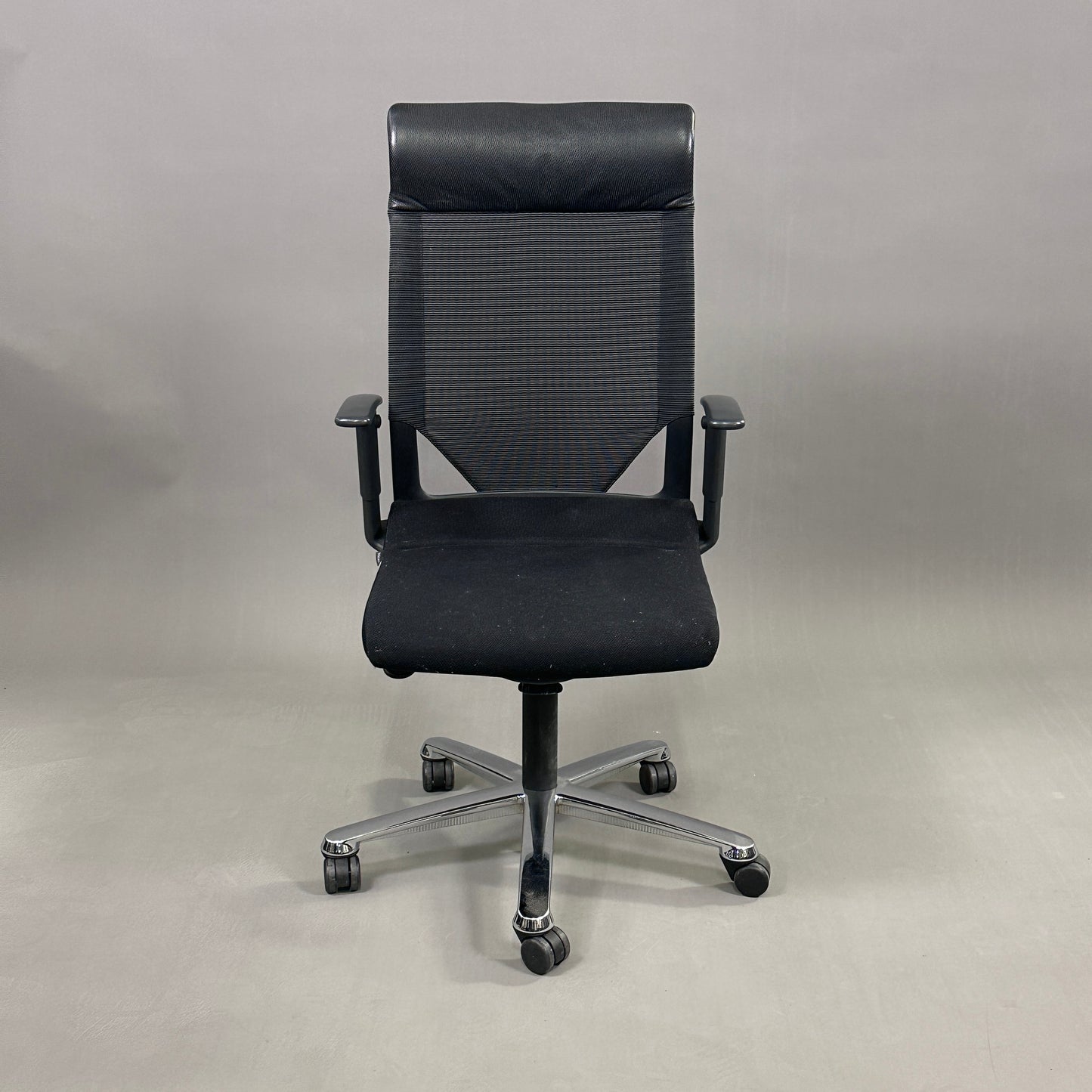 Wilkhahn Modus 274/7 Stoff schwarz Chrom