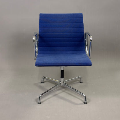 Vitra EA 108 Hopsak blau