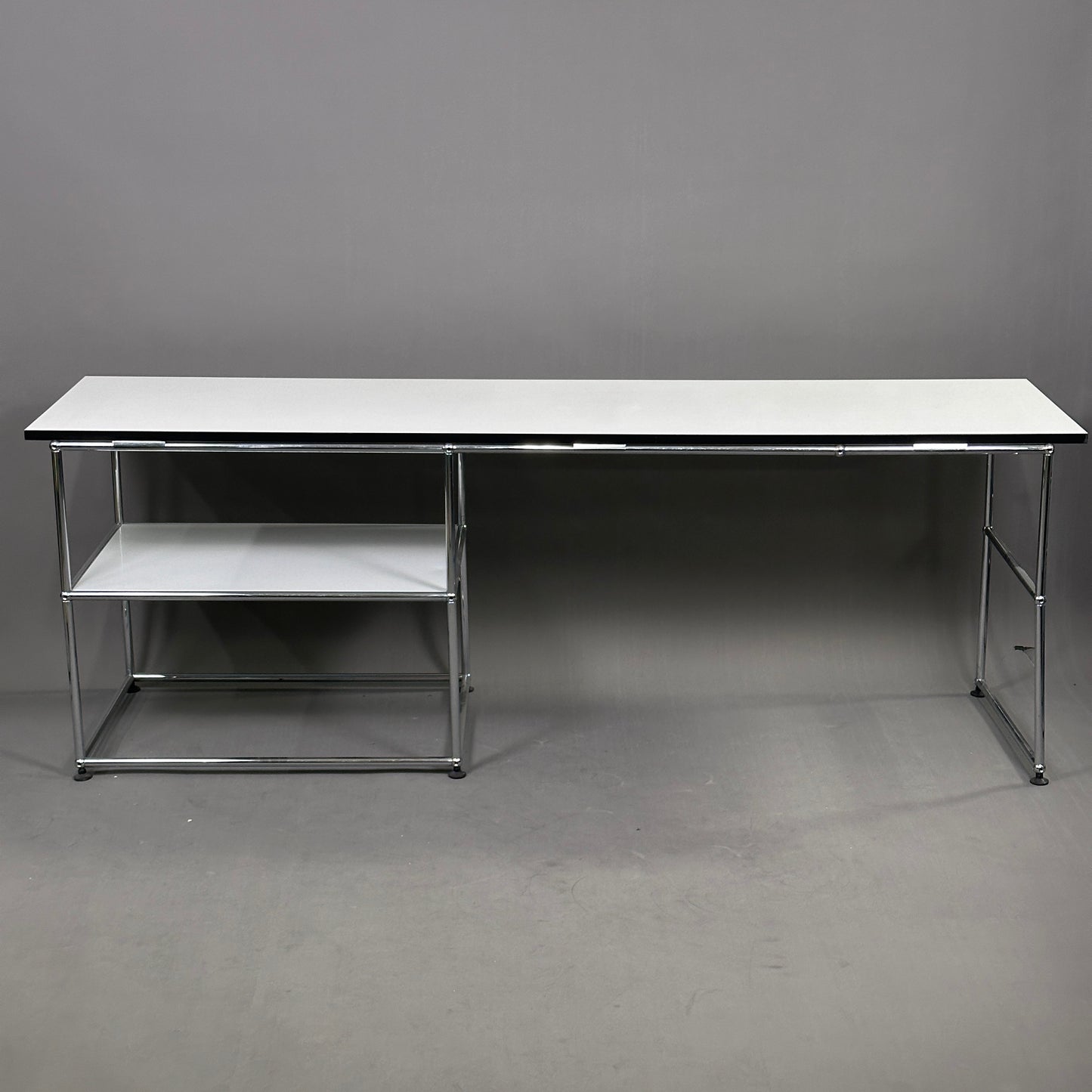USM Haller Schreibtisch weiß 200x50