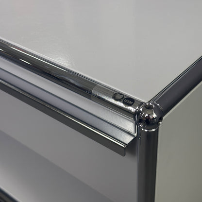 USM Haller Sideboard 1x2 lichtgrau