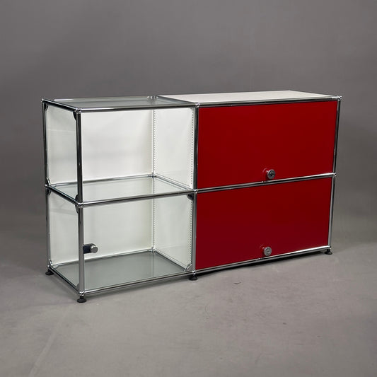 USM Haller Highboard 2x2 weiß/rubinrot/glas
