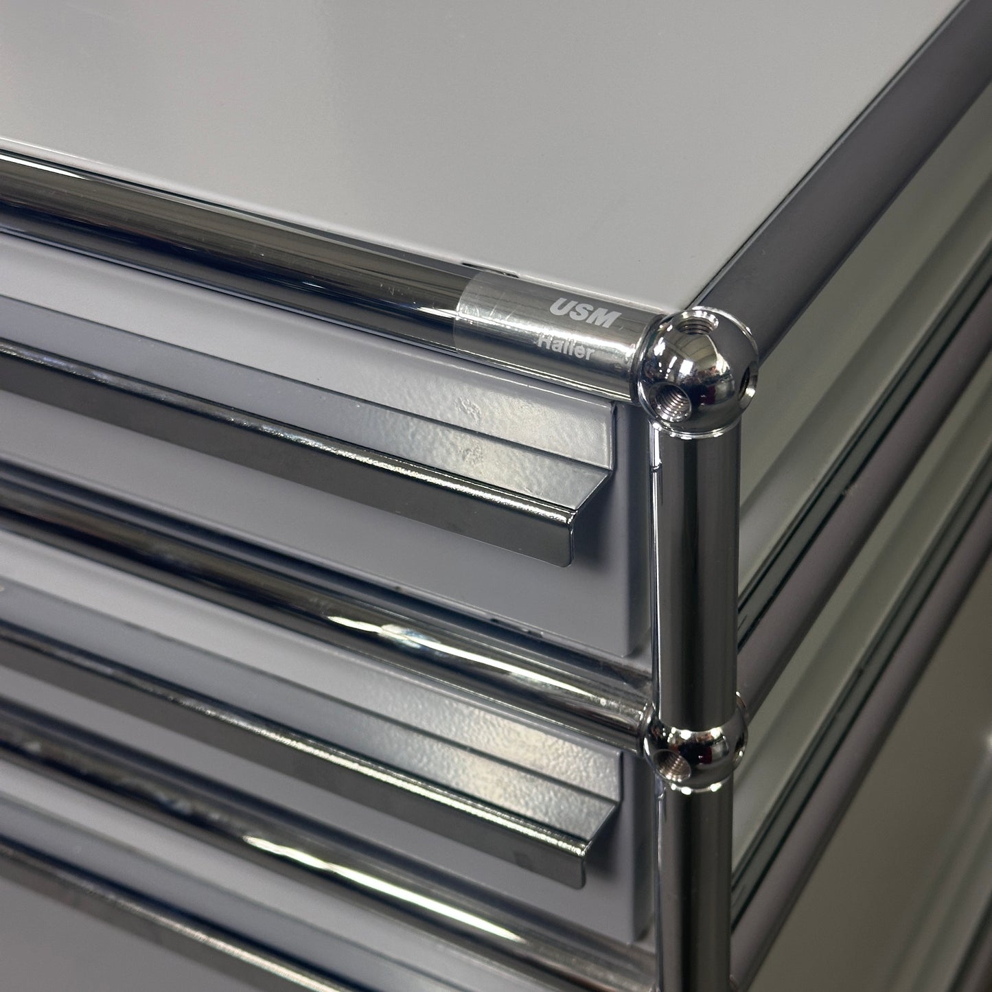 USM Haller Rollcontainer Hellgrau 3 Schubladen [AKTION -10%]