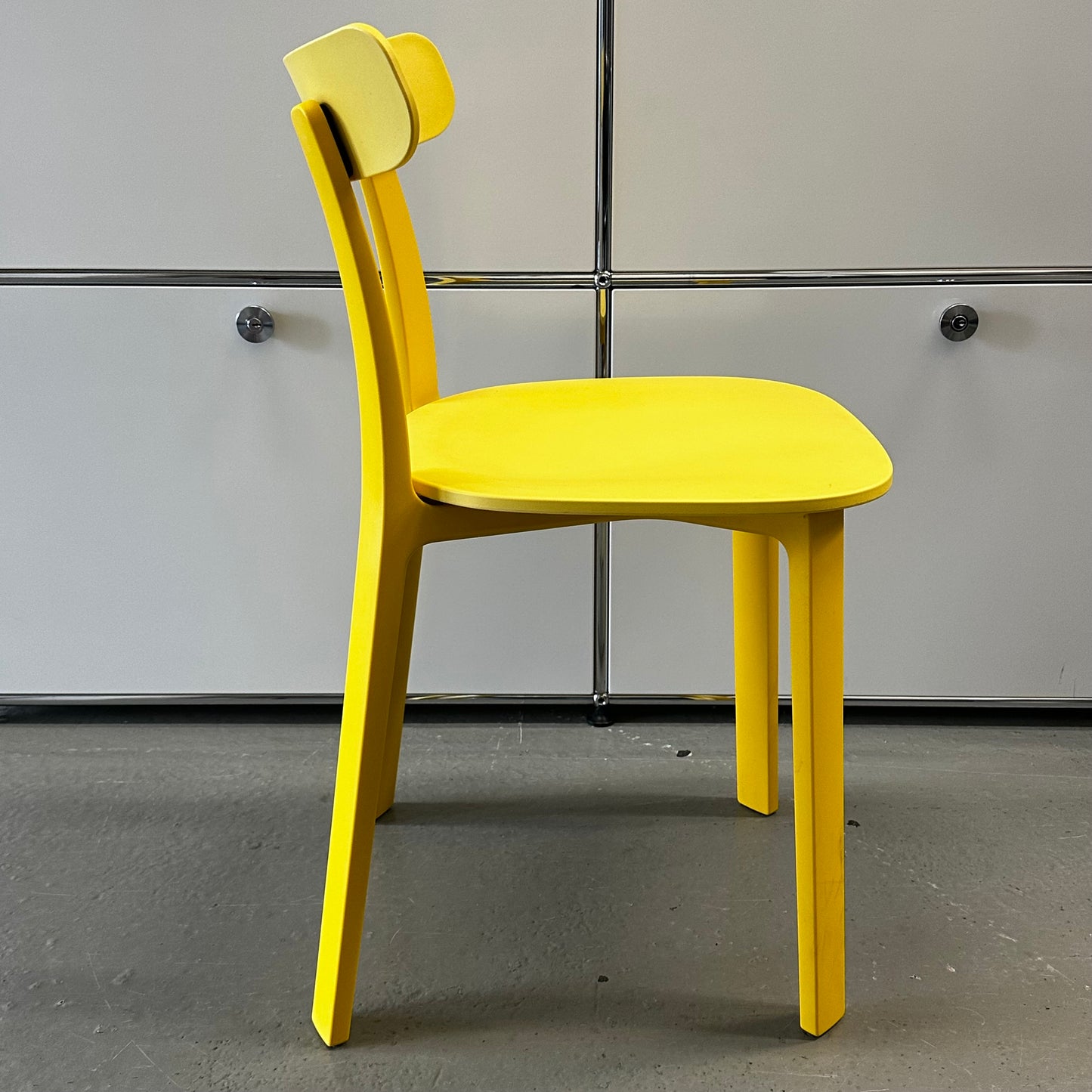 Vitra All Plastic Chair Butterblume