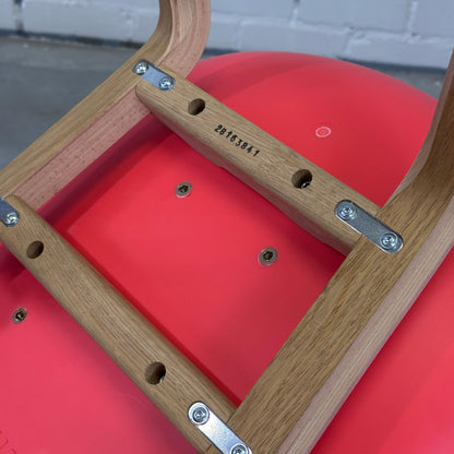 HAY About a chair hellrot