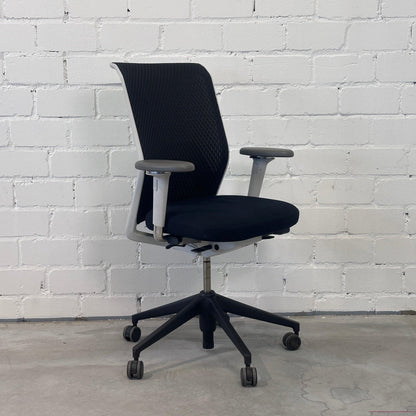 Vitra ID Mesh schwarz/soft grey