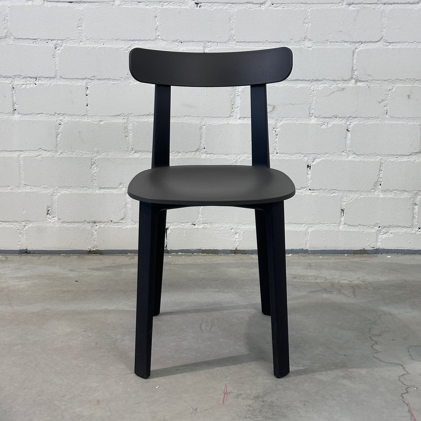 Vitra APC All Plastic Chair graphitgrau