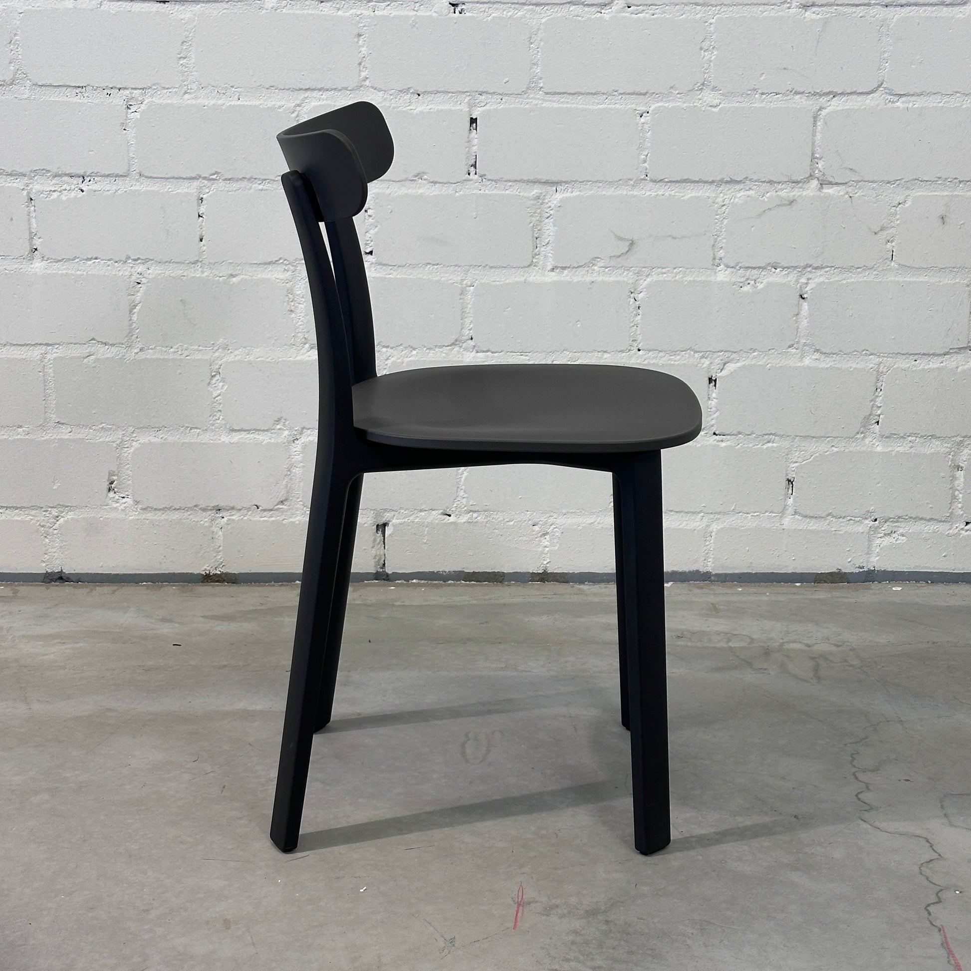 Vitra APC All Plastic Chair graphitgrau
