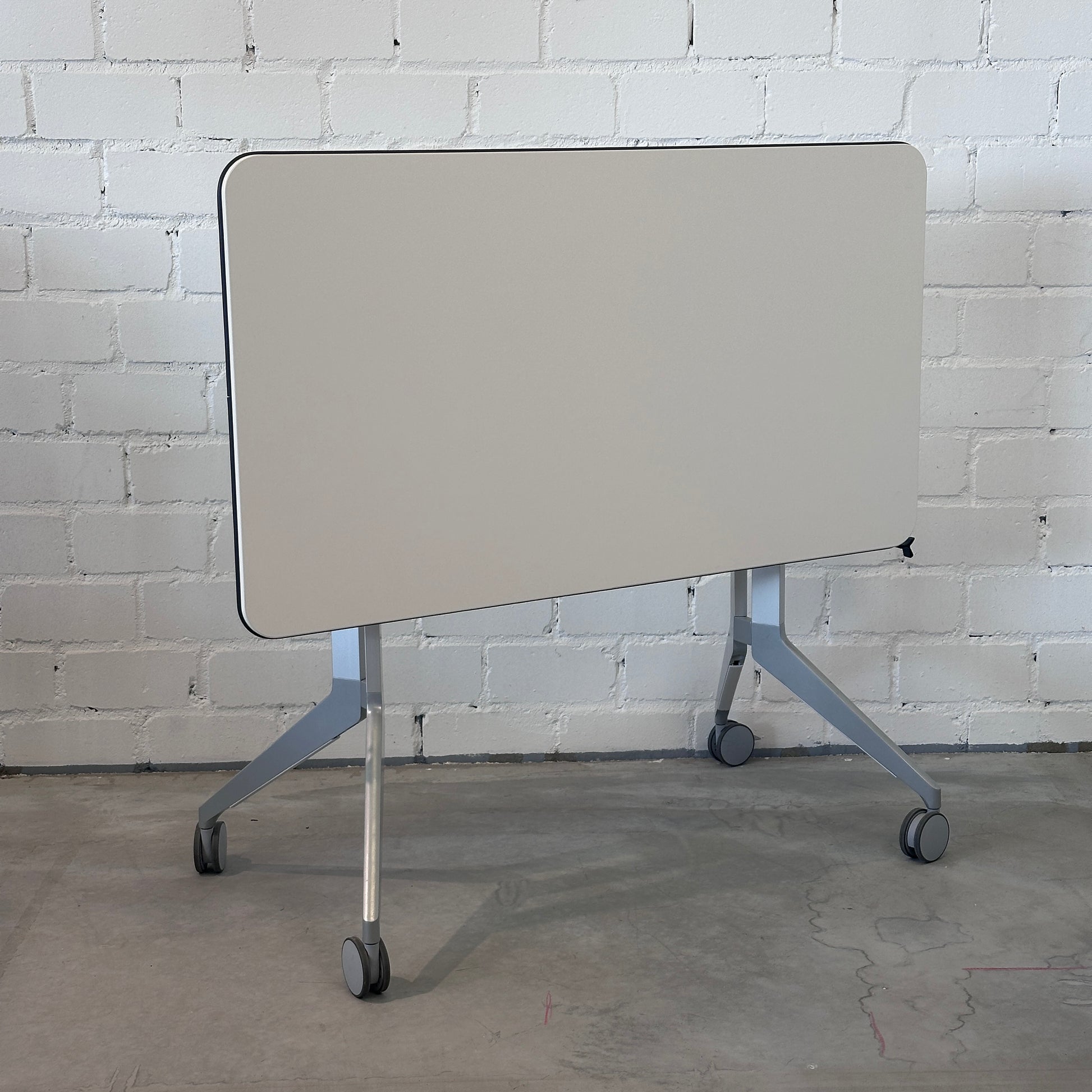 Haworth Klapptisch/Besprechungstisch Planes 120x65x74cm