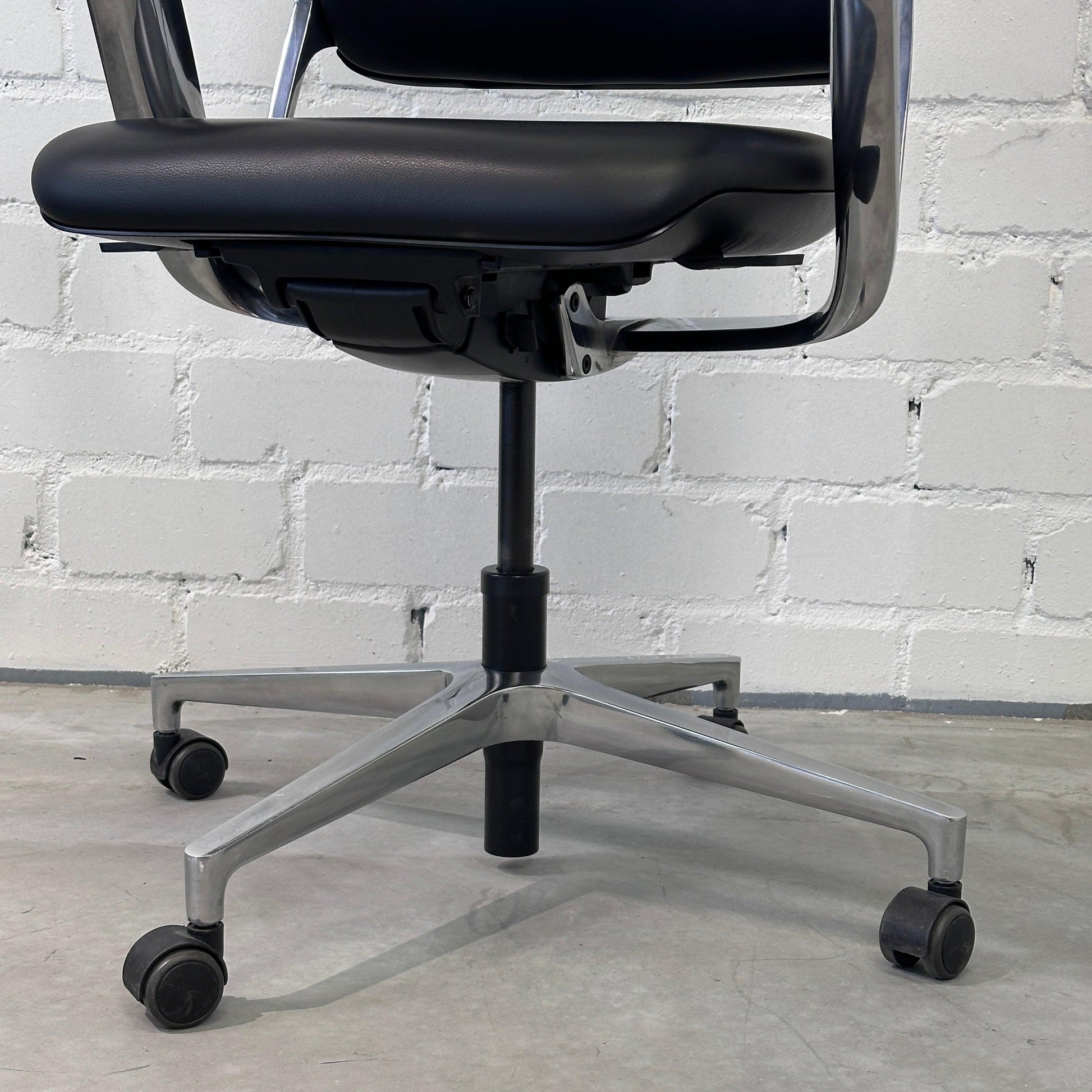 Klöber Connex2 CNX90 Leder schwarz