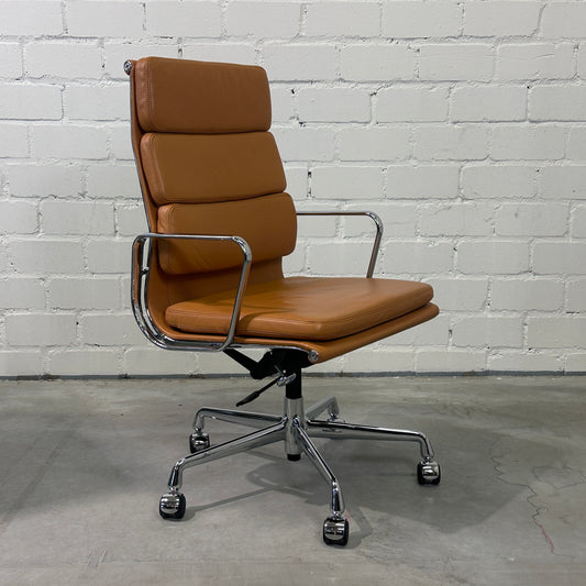 Vitra EA 219 Softpad Leder hellbraun