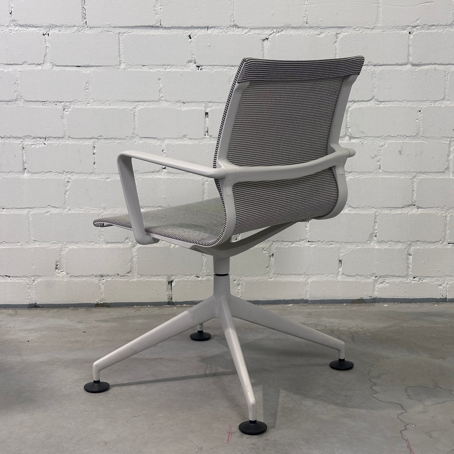 Vitra Physix weiß / silbergrau