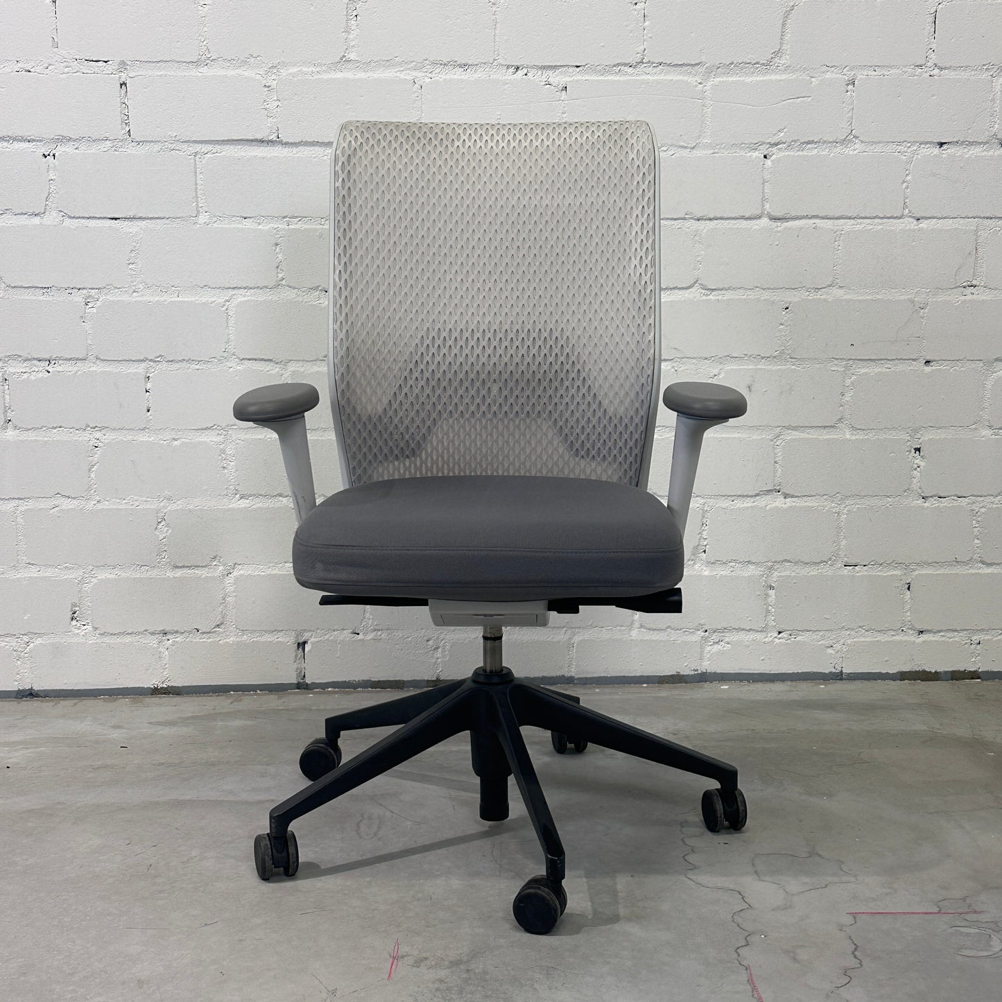 Vitra ID Mesh hellgrau